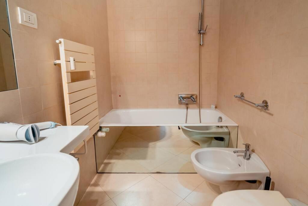 Grand Central Ventimiglia - Wifi & Parking المظهر الخارجي الصورة